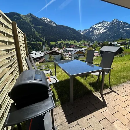 Kleinwalsertal Apartamento *